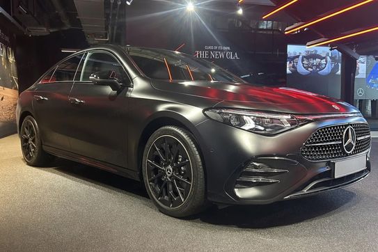 Mercedes CLA 220 4-Matic AMG Line