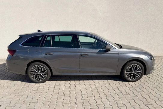 Skoda Octavia Selection 1.5 TSI mHEV DSG