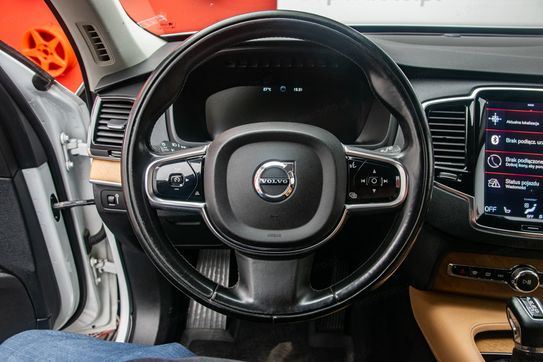 Volvo XC90 D5 AWD