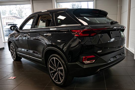 Bestune T77 1.5T Elegance DCT