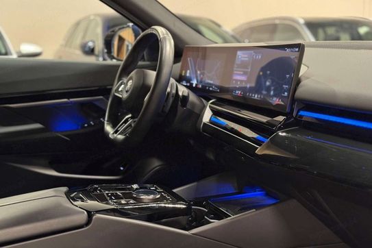 BMW Seria 5 550e xDrive M Sport