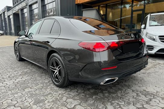Mercedes E Klasa 220 d 4-Matic AMG