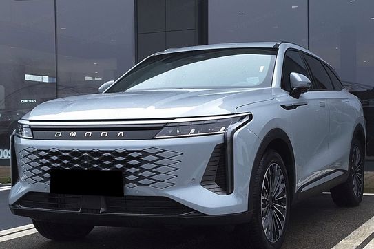 Omoda 9 1.5 Super Hybrid Exclusive AWD