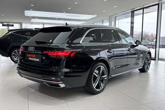 Audi A4 35 TFSI mHEV Advanced S tronic