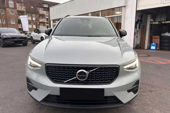 Volvo XC40 B3 Ultra Dark