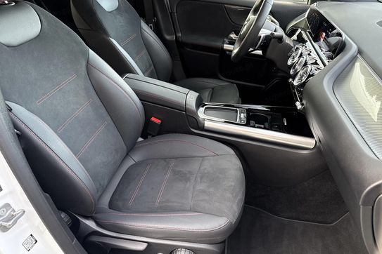 Mercedes GLA 200 AMG Line