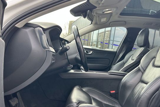 Volvo XC60 T6 Plug-In Hybrid AWD Inscription aut