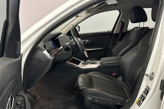 BMW Seria 3 Touring 320e Sport Line