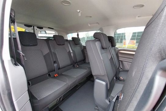 Volkswagen Caravelle TDI L2H1