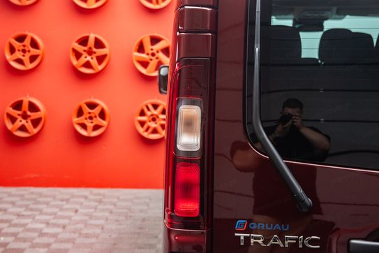 Renault Trafic Kombi L2H1 AT9