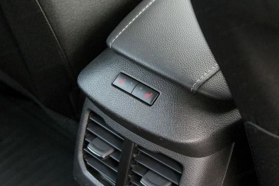 Ford Mondeo 2.0 Hybrid Trend