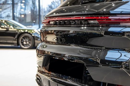 Porsche Cayenne Black Edition
