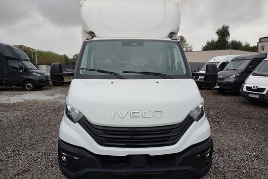 Iveco Daily 35S18 Kontener 8EP + Winda
