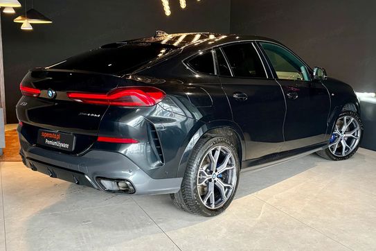 BMW X6 xDrive40d mHEV
