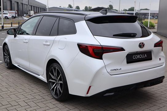 Toyota Corolla GR Sport 2.0 Hybrid Dynamic Force
