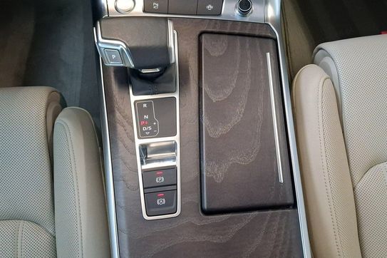 Audi A6 50 TDI quattro S Line