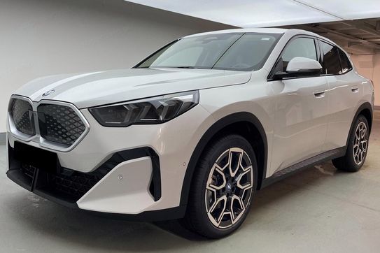BMW iX2 eDrive20