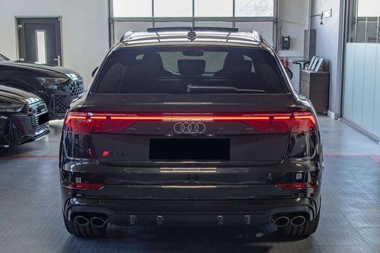 Audi Q8 SQ8 TFSI quattro