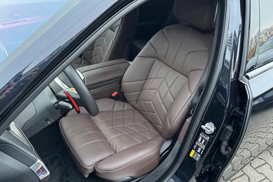 BMW Seria 7 M760e xDrive