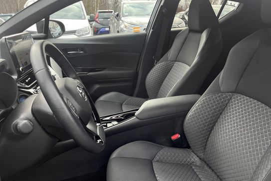Toyota C-HR 2.0 Hybrid Style