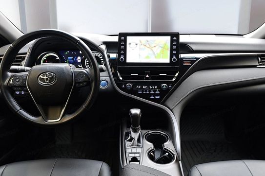 Toyota Camry 2.5 Hybrid Prestige