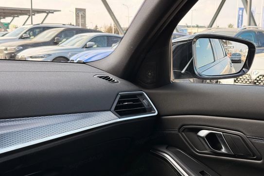 BMW Seria 3 320d xDrive M Sport