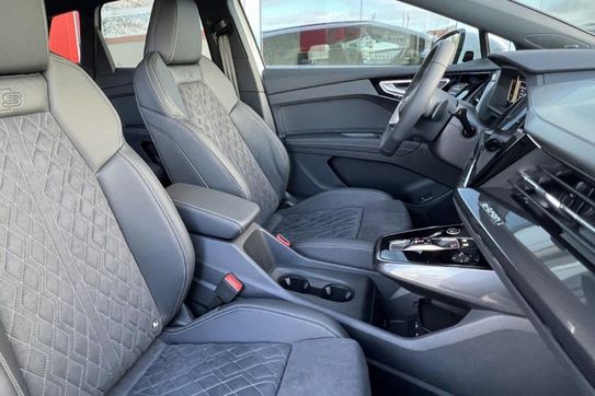 Audi Q4 e-tron 45 S Line