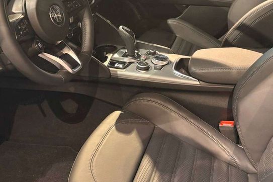 Alfa Romeo Giulia 2.0 Turbo Veloce Q4