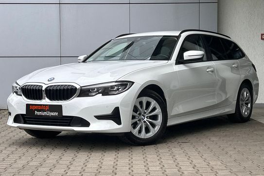 BMW Seria 3 318i Advantage aut