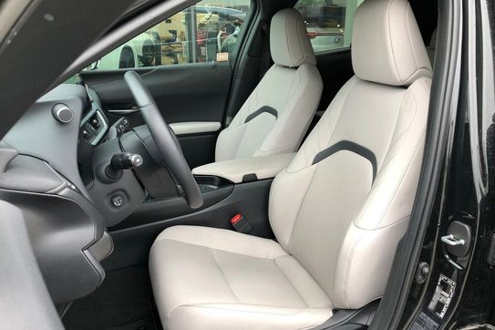 Lexus UX 250h F Sport Design 2WD