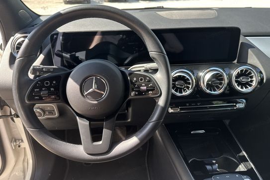 Mercedes GLA 200