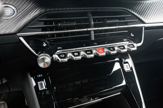 Peugeot 2008 Allure e-DCS 1.2 mHEV