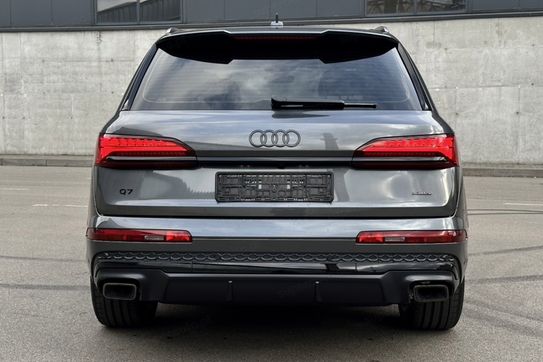 Audi Q7 55 TFSI e quattro S Line