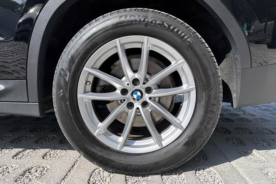 BMW X3 sDrive18d mHEV