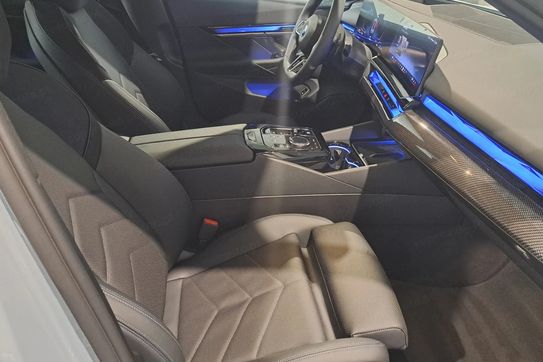 BMW Seria 5 530e Xdrive M Sport