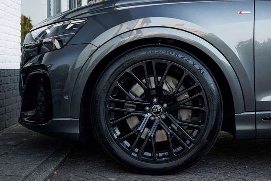 Audi Q8 55 TFSI e quattro