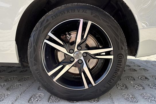 Volvo XC60 B4 B R-Design