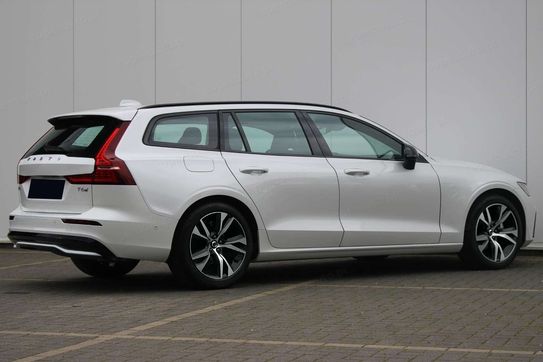 Volvo V60 T6 AWD Plug-In Hybrid Plus Dark
