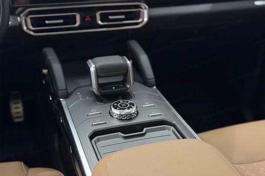 Jetour T2 2.0T 7DCT REAL TIME 4WD