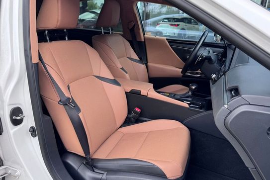 Lexus ES 300h Business Edition