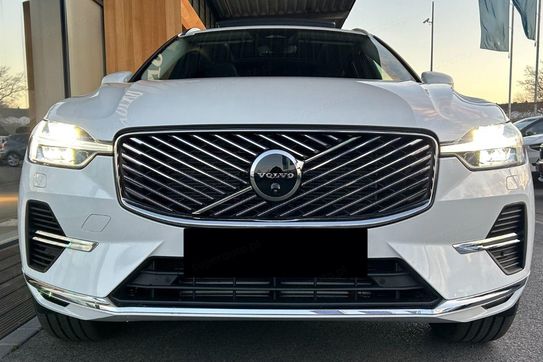 Volvo XC60 B5 B AWD Ultra Bright