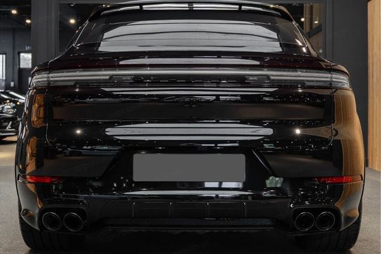 Porsche Cayenne Coupe E-Hybrid  Black Edition