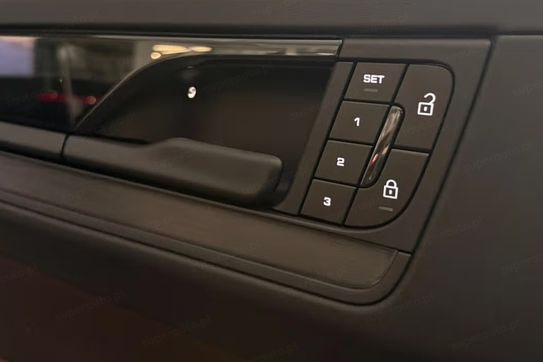 Porsche Cayenne S E-Hybrid Black Edition