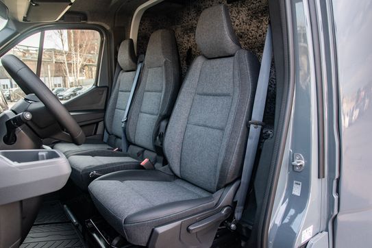 Renault Master L3 Zabudowa 10EP + Tył Spanie + Winda