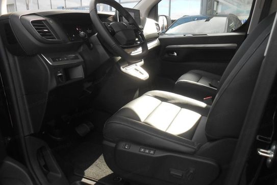 Peugeot Traveller Long L2H1 Business VIP EAT8