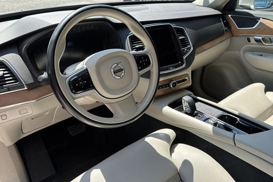 Volvo XC90 B5 D AWD Momentum Pro