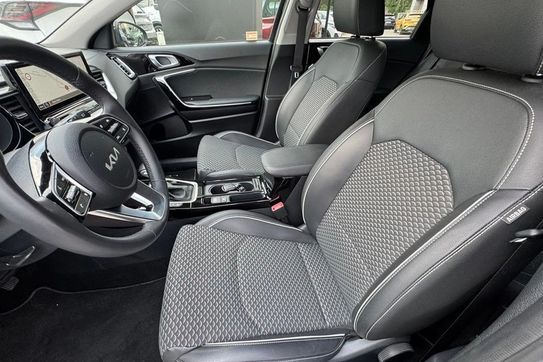 Kia Ceed 1.6 Gdi Phev Business Line Dct