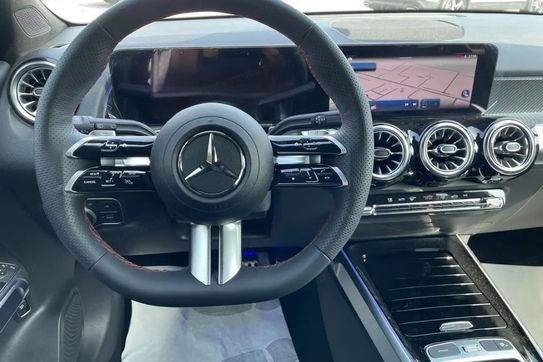 Mercedes GLB 200  AMG Line