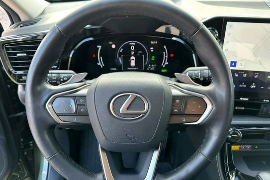 Lexus NX 450h+ Omotenashi AWD