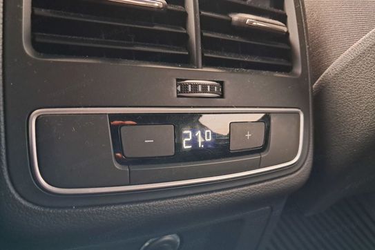 Audi A4 35 TFSI mHEV S tronic